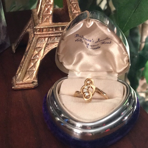 14k Gold Diamond Infinity ring - Picture 6 of 7